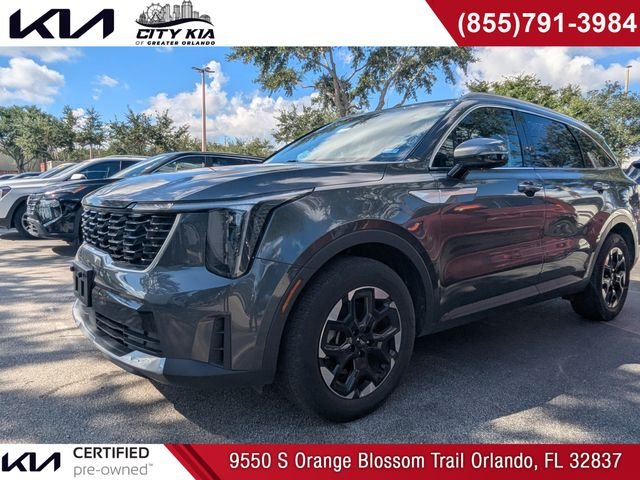 Gray 2024 Kia Sorento SUV / Crossover Front-Wheel Drive 