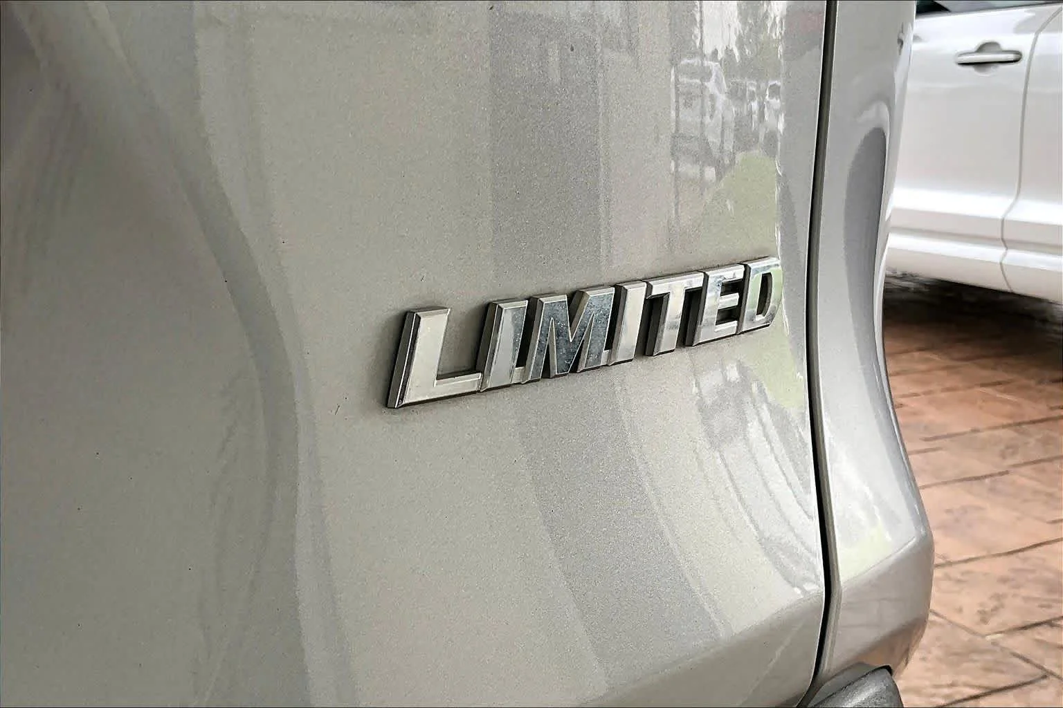 Used 2020 Silver Sky Metallic Toyota Limited image 9