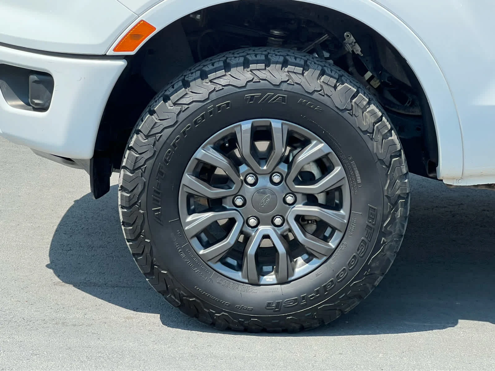 Certified Used 2020 Oxford White Ford XLT image 13