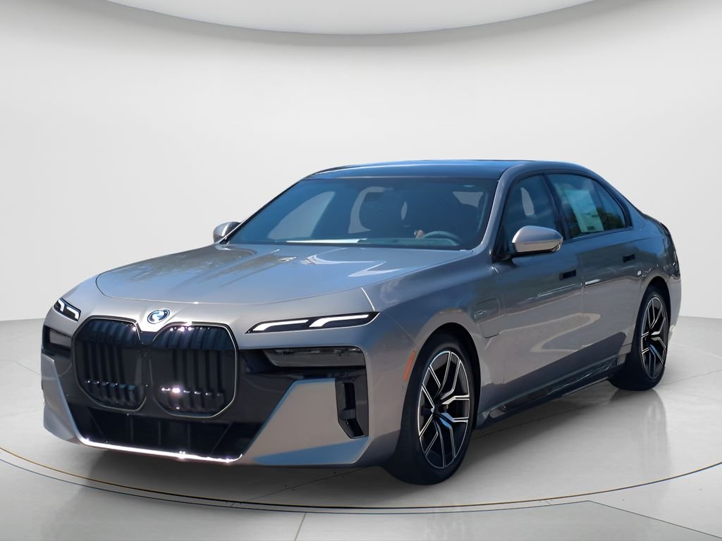 2026 BMW 7 Series 750e xDrive Sedan's photo