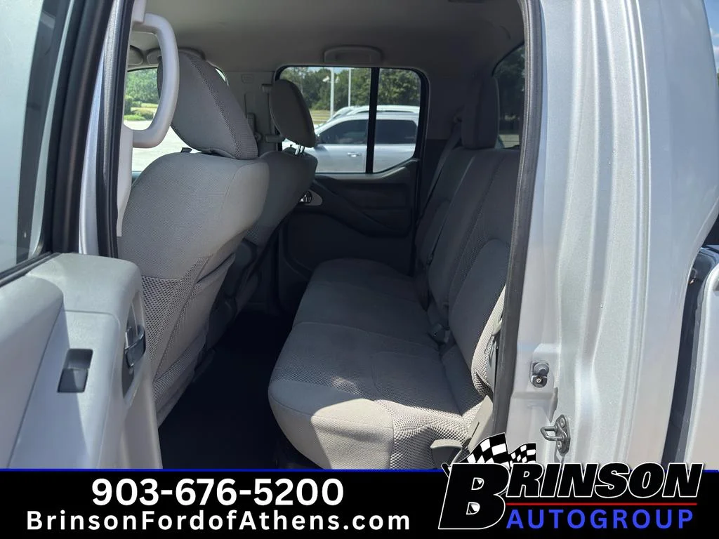 Used 2012 Brilliant Silver Nissan SV image 9