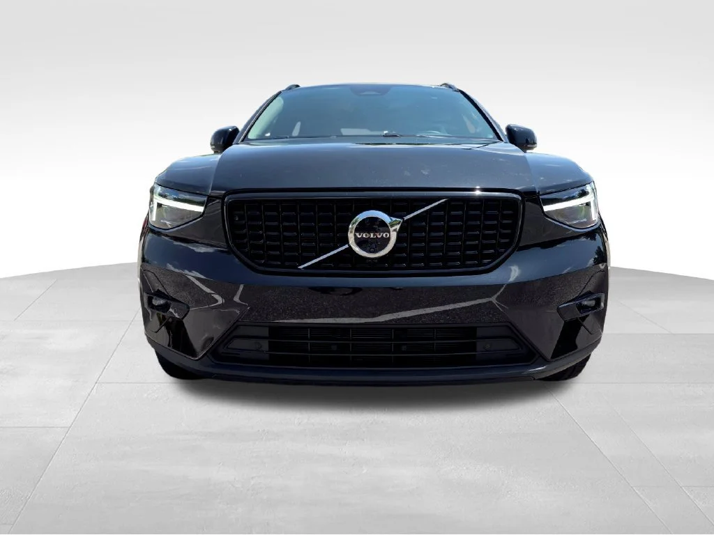 Used 2026  Volvo Plus image 8