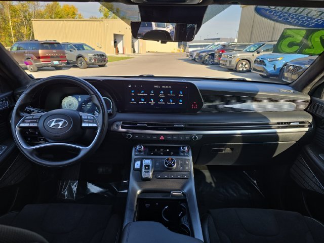 Used 2025 White Hyundai Calligraphy Night Edition image 15