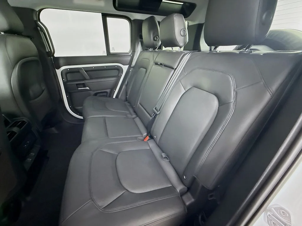 New 2026 Fuji White Land Rover S image 26