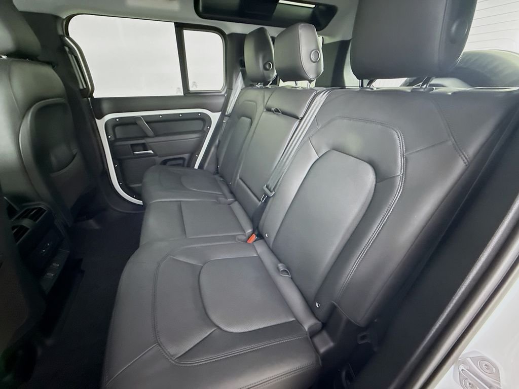 New 2026 Fuji White Land Rover S image 26