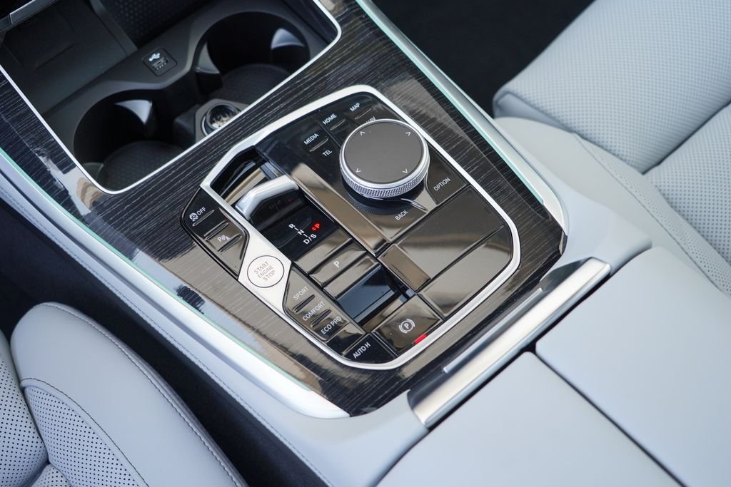 New 2026 Black Sapphire Metallic BMW sDrive40i image 18