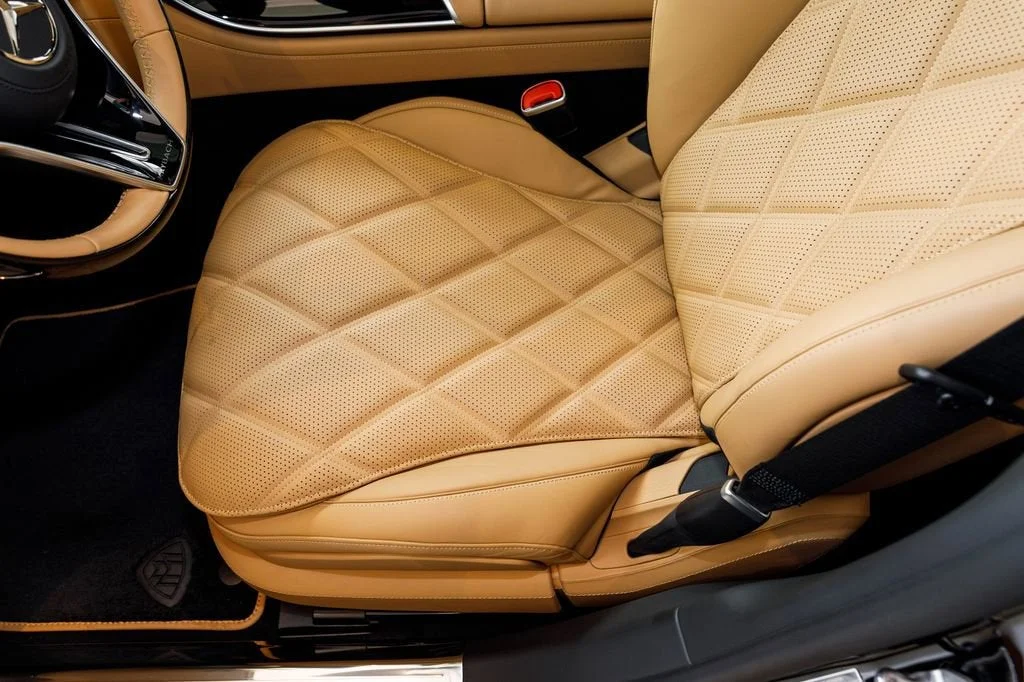 Used 2023 Obsidian Black Metallic / Colorado Beige Mercedes-Benz Maybach S 680 image 28