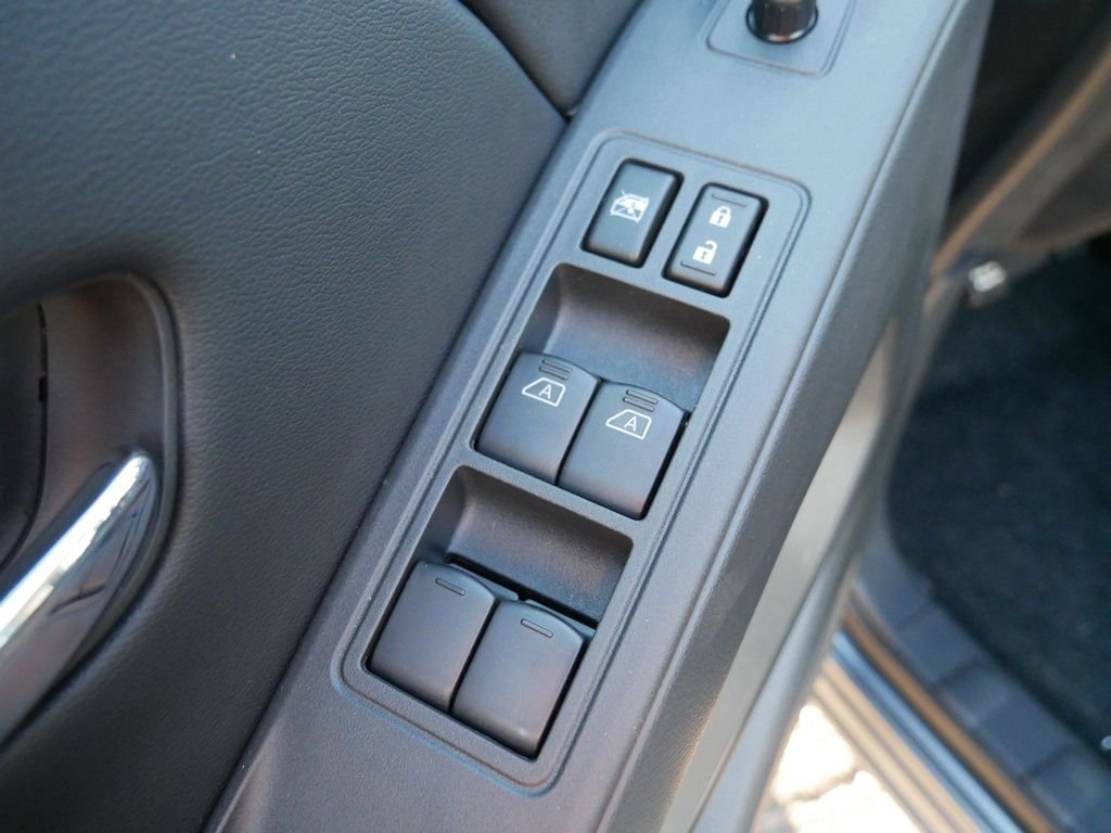 2026 Nissan Frontier SV - Photo 8