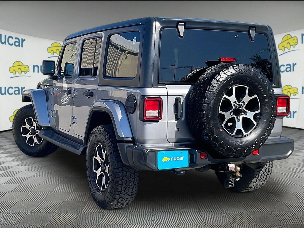 Used 2018 Silver Jeep Unlimited Sahara image 4