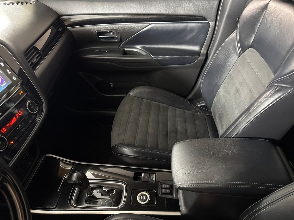 2019 Mitsubishi Outlander SE - Photo 16