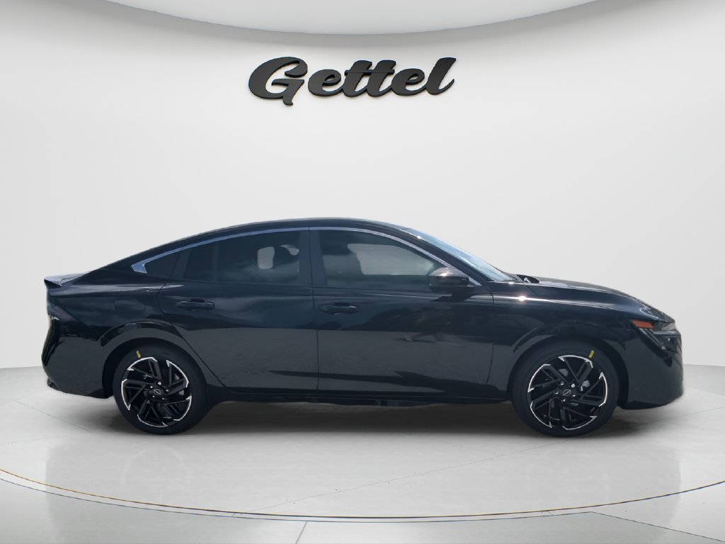 Certified Used 2026 Black Nissan SR image 7