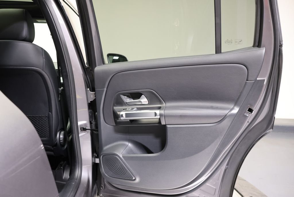 Used 2022 Mountain Gray Metallic Mercedes-Benz GLB 250 image 50