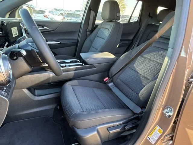 2027 Chevrolet Equinox LT - Photo 23