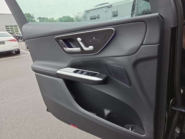 New 2026 Black Mercedes-Benz GLC300 image 20
