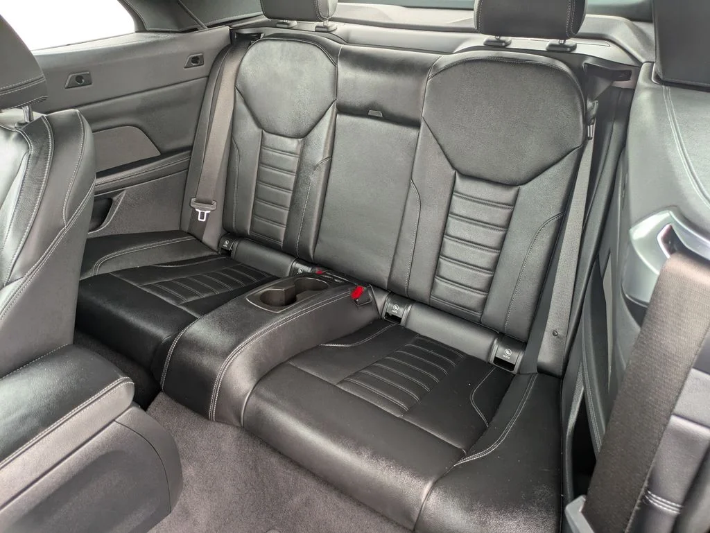 Used 2024 White BMW M440i image 26