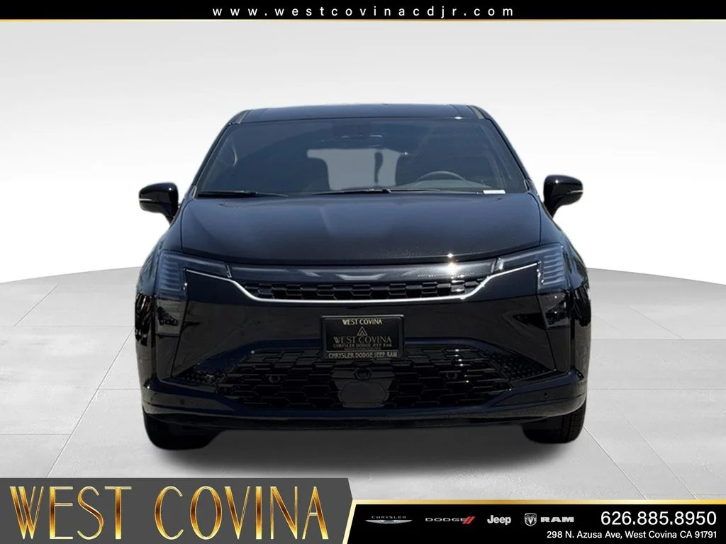 New 2027 Diamond Black Crystal Pearl-Coat Exterior Paint Chrysler Select image 3