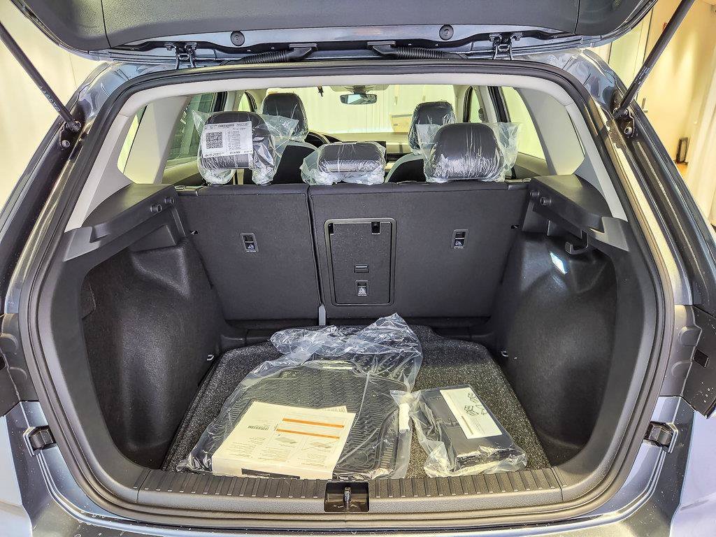 New 2027 Platinum Gray Metallic Volkswagen 1.5T S image 15