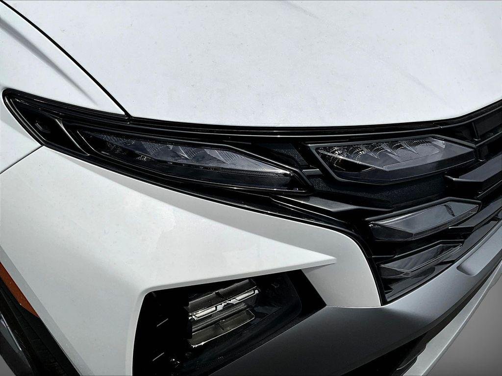 New 2026 White Hyundai SE AWD image 24
