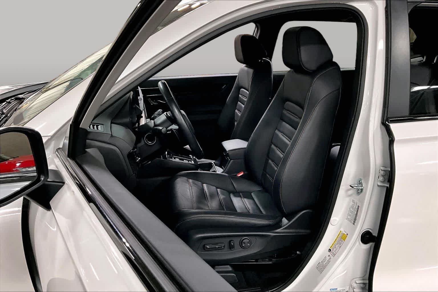 Used 2026 Platinum White Pearl Honda Sport Touring image 8
