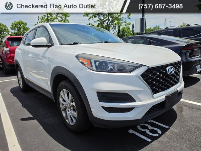 Used 2019 Dazzling White Hyundai SE image 3