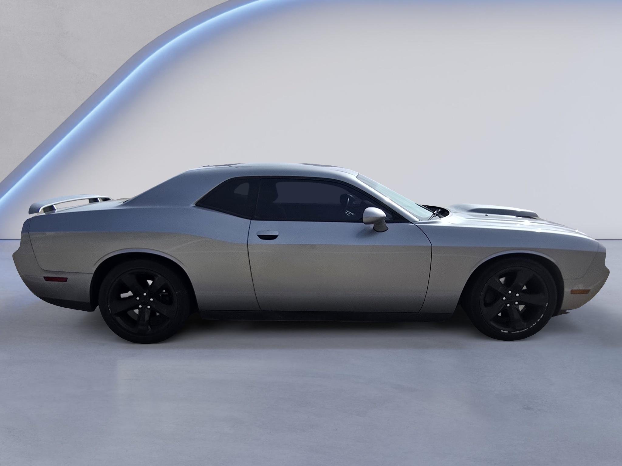 Used 2013 Gray Dodge R/T image 6