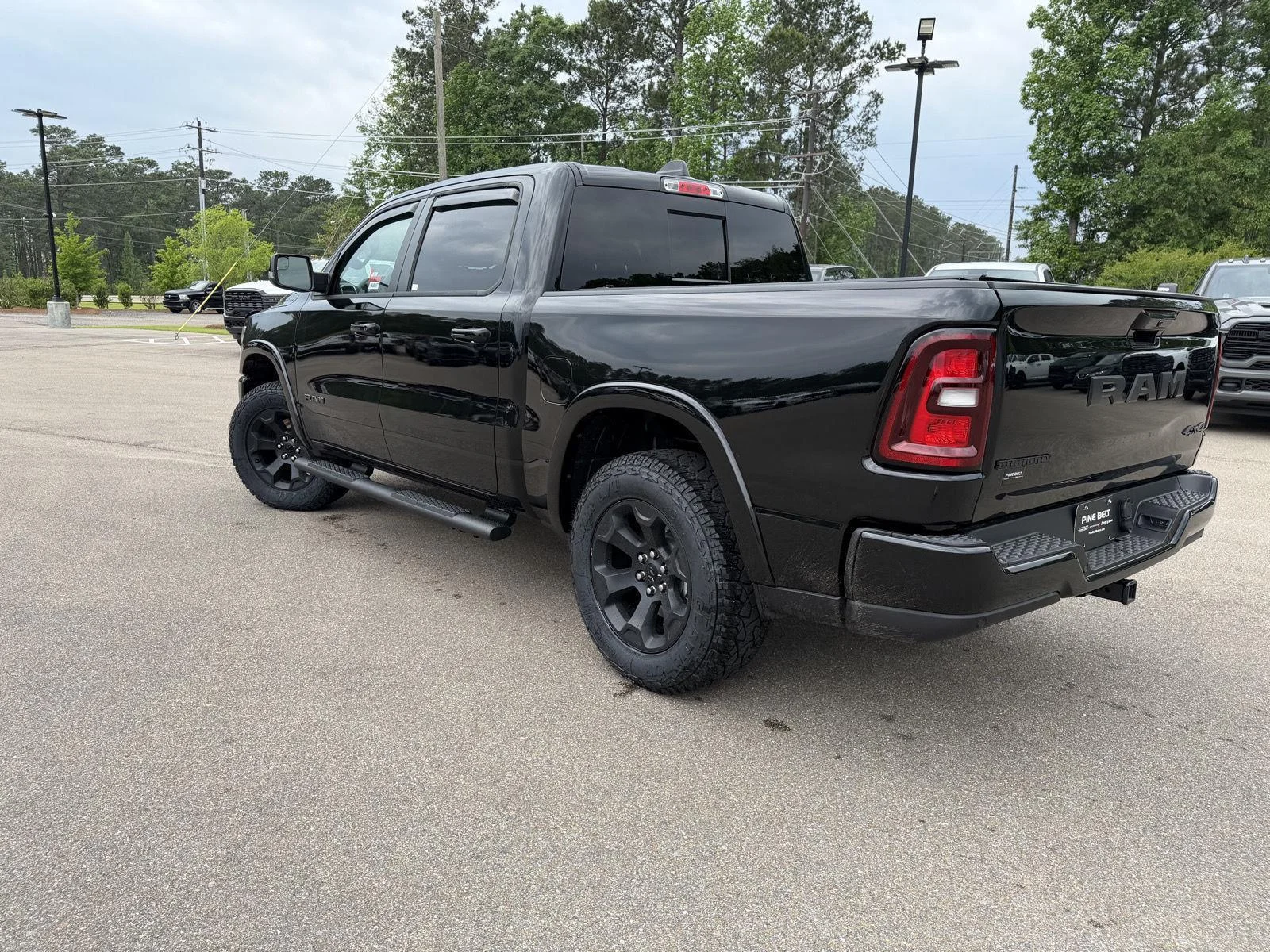 New 2026 Diamond Black Crystal Pearl-Coat Exterior Paint RAM Big Horn image 4