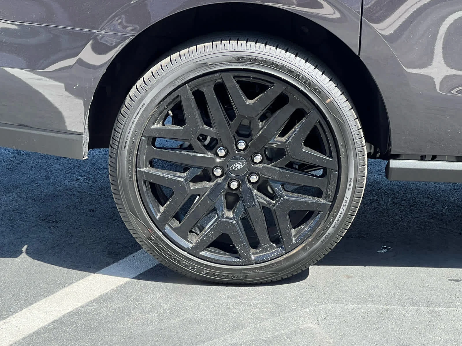 New 2026 Dark Matter Gray Metallic Ford MAX Platinum® image 15