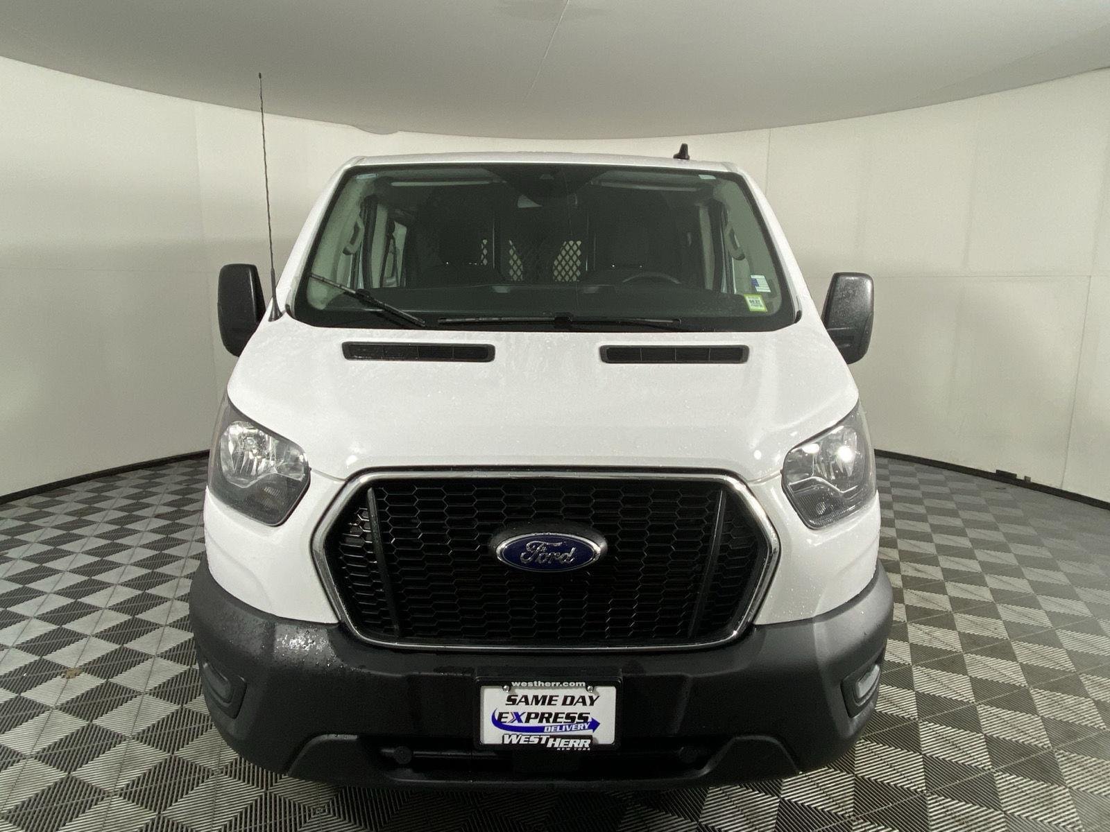 Used 2025 Oxford White Ford Base image 2