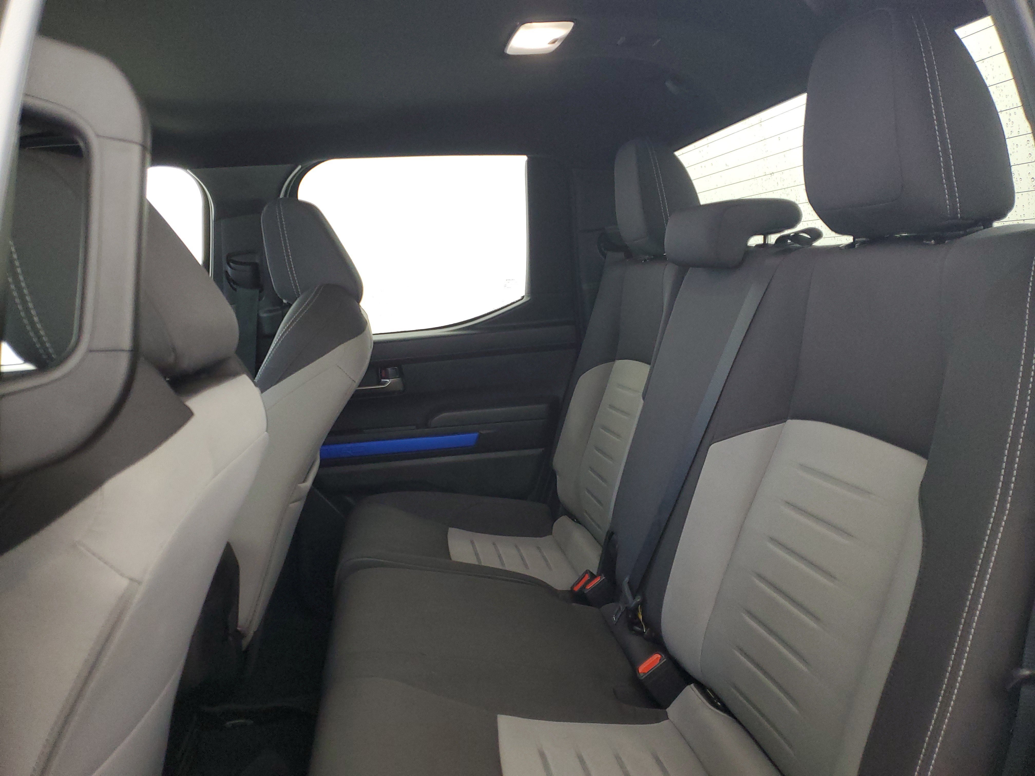 2025 Toyota Tacoma TRD Off Road - Photo 14