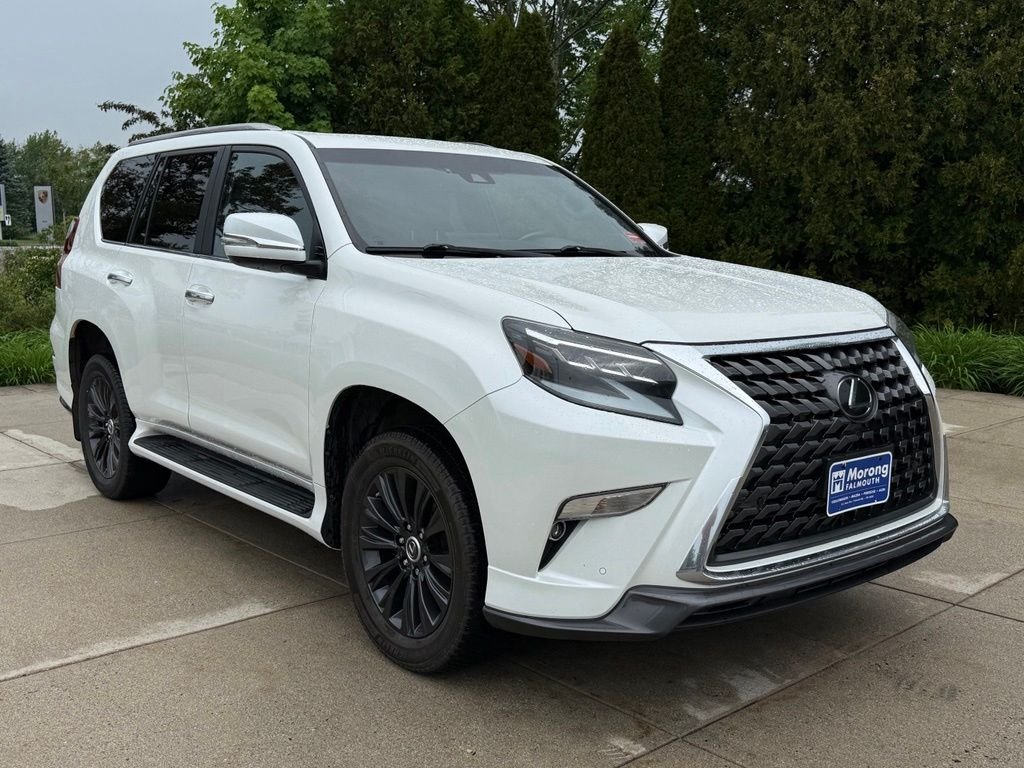 Used 2022 White Lexus 460 image 1