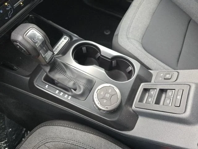 2025 Ford Bronco 4-Door Base - Photo 32