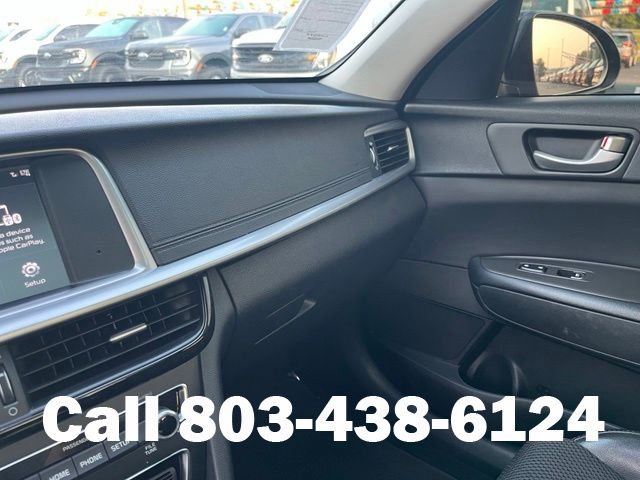 Used 2019  Kia S image 32