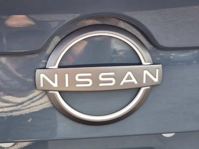 Used 2025 Gray Nissan SR image 19