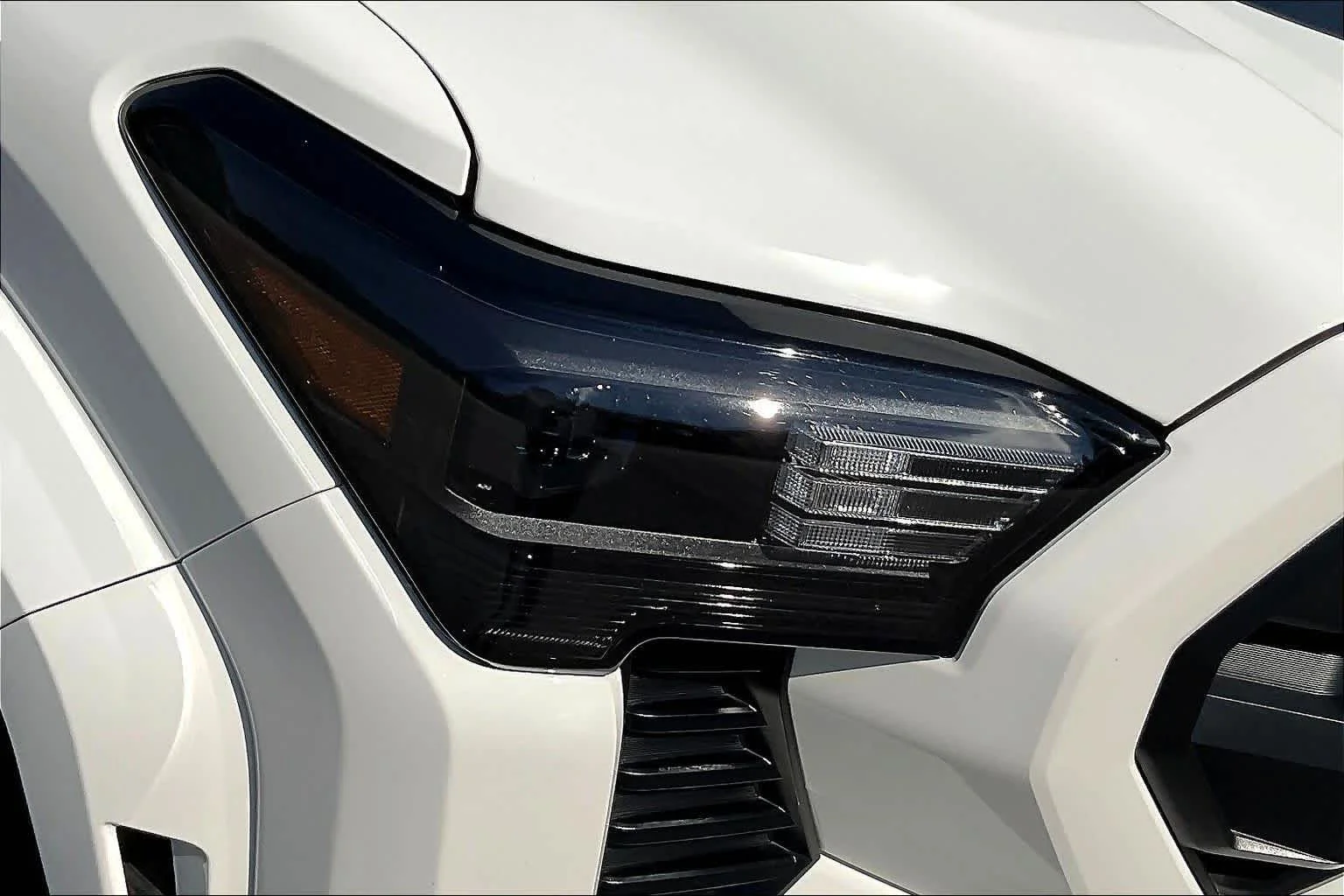 Used 2025 Ice Cap Toyota SR5 image 27