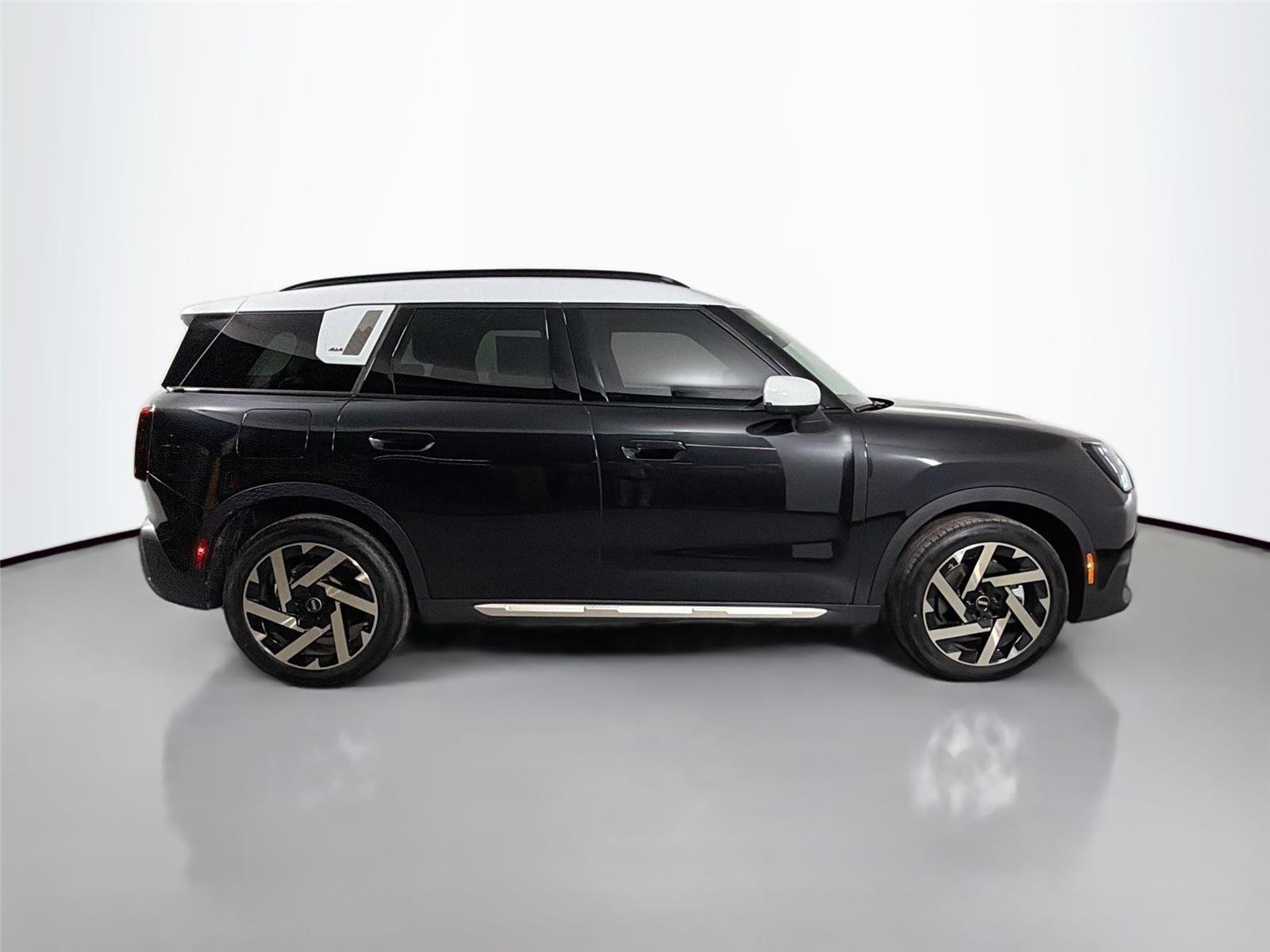 New 2026 Midnight Black II Metallic MINI S image 4