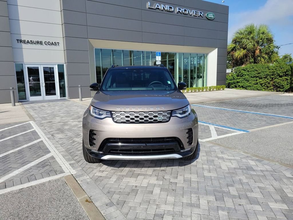New 2025 Lantau Bronze Land Rover Metropolitan Edition image 8