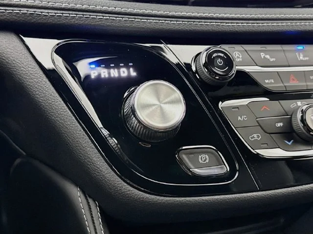 New 2027 White/off-white Chrysler Limited image 17