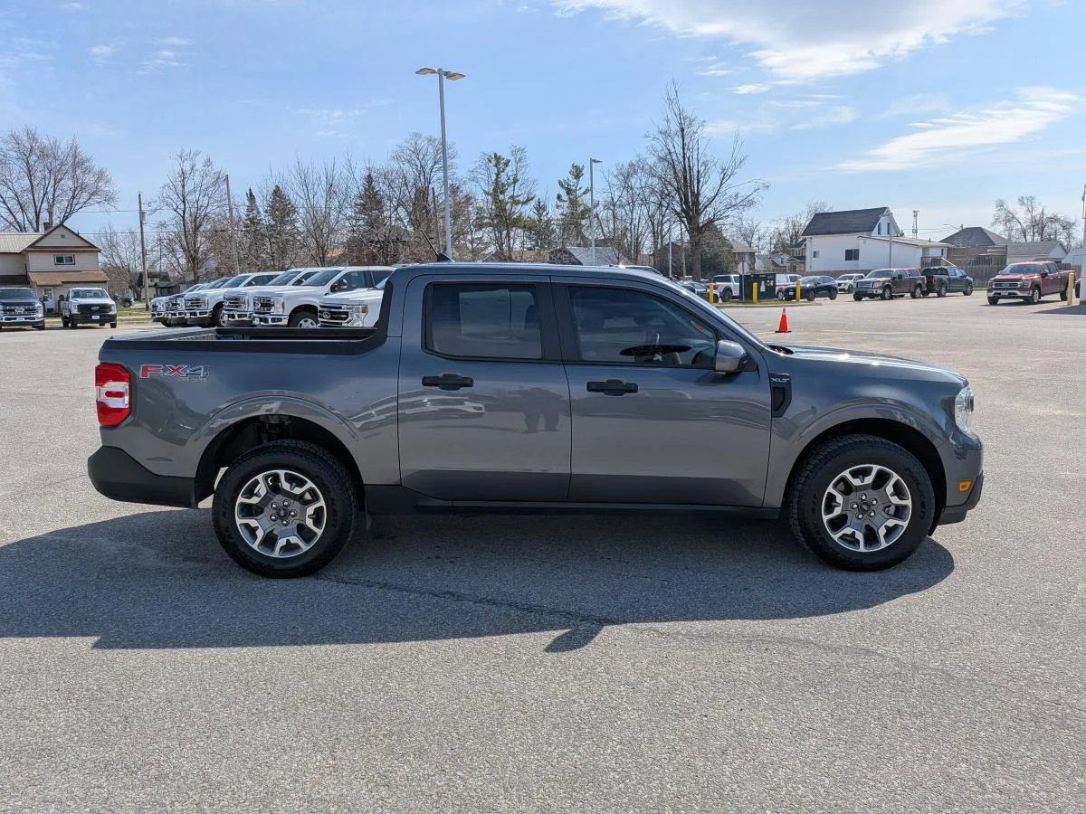 Used 2023 Grey Ford XLT image 4