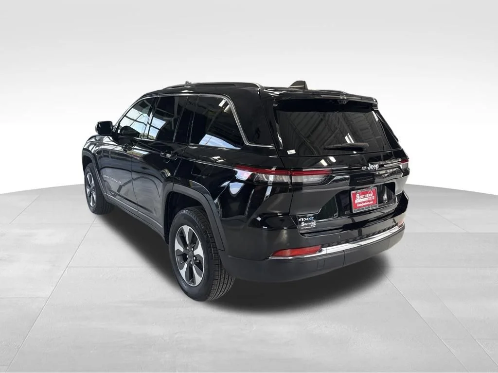 Used 2024 Black Jeep 4xe image 3