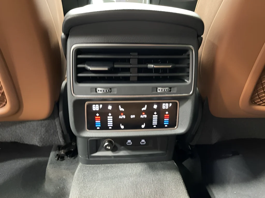 2022 Audi Q8 Premium Plus - Photo 24