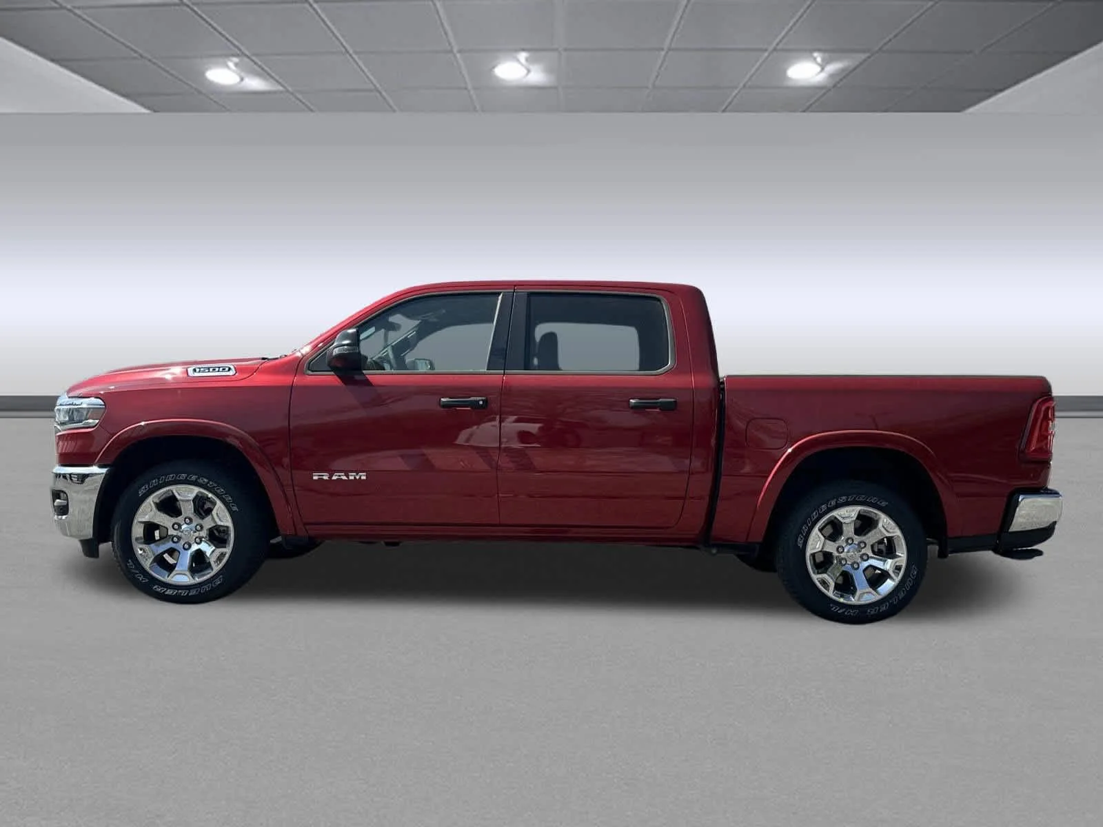 New 2026 Molten Red Pearl-Coat Exterior Paint RAM Big Horn image 2