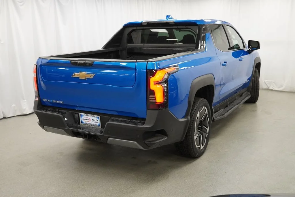 New 2026 Riptide Blue Metallic Chevrolet LT - Max Range image 4