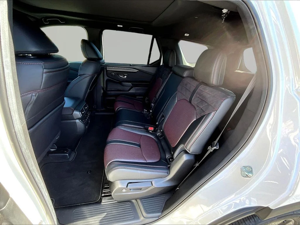 New 2026 Platinum White Pearl Honda AWD Black Edition image 25