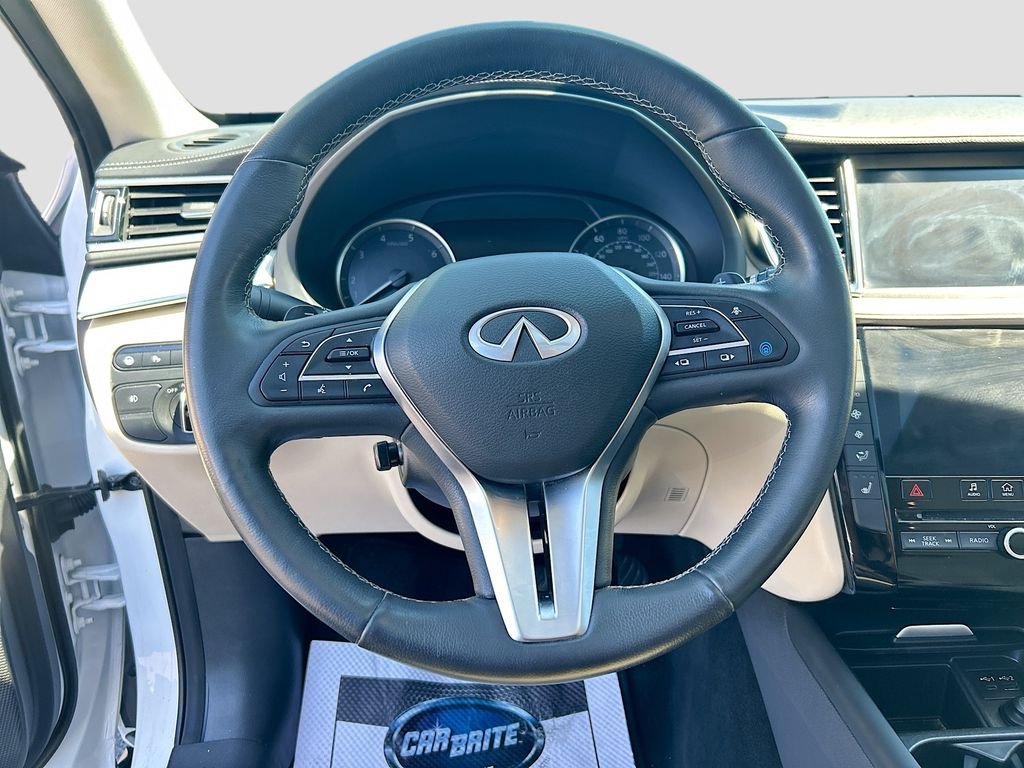 Used 2021 Lunar White INFINITI ESSENTIAL image 12