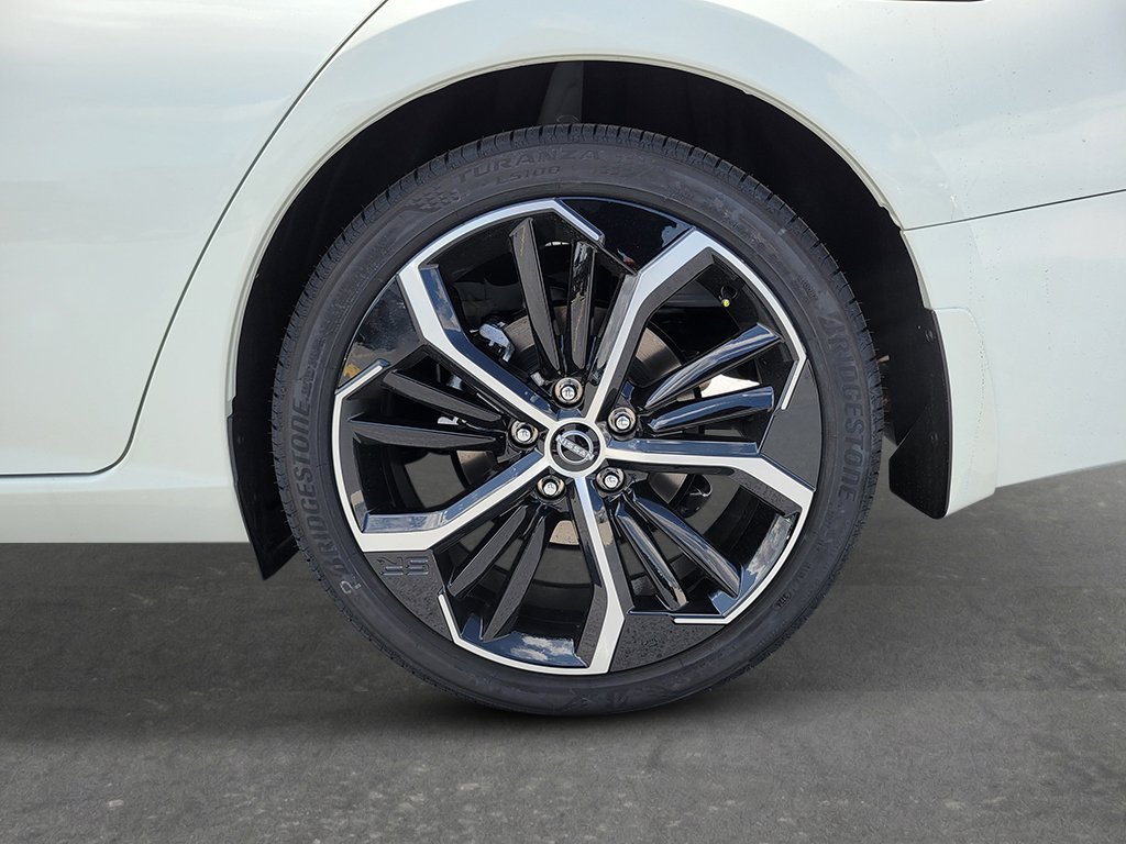 New 2026 Pearl White TriCoat Nissan SR image 14