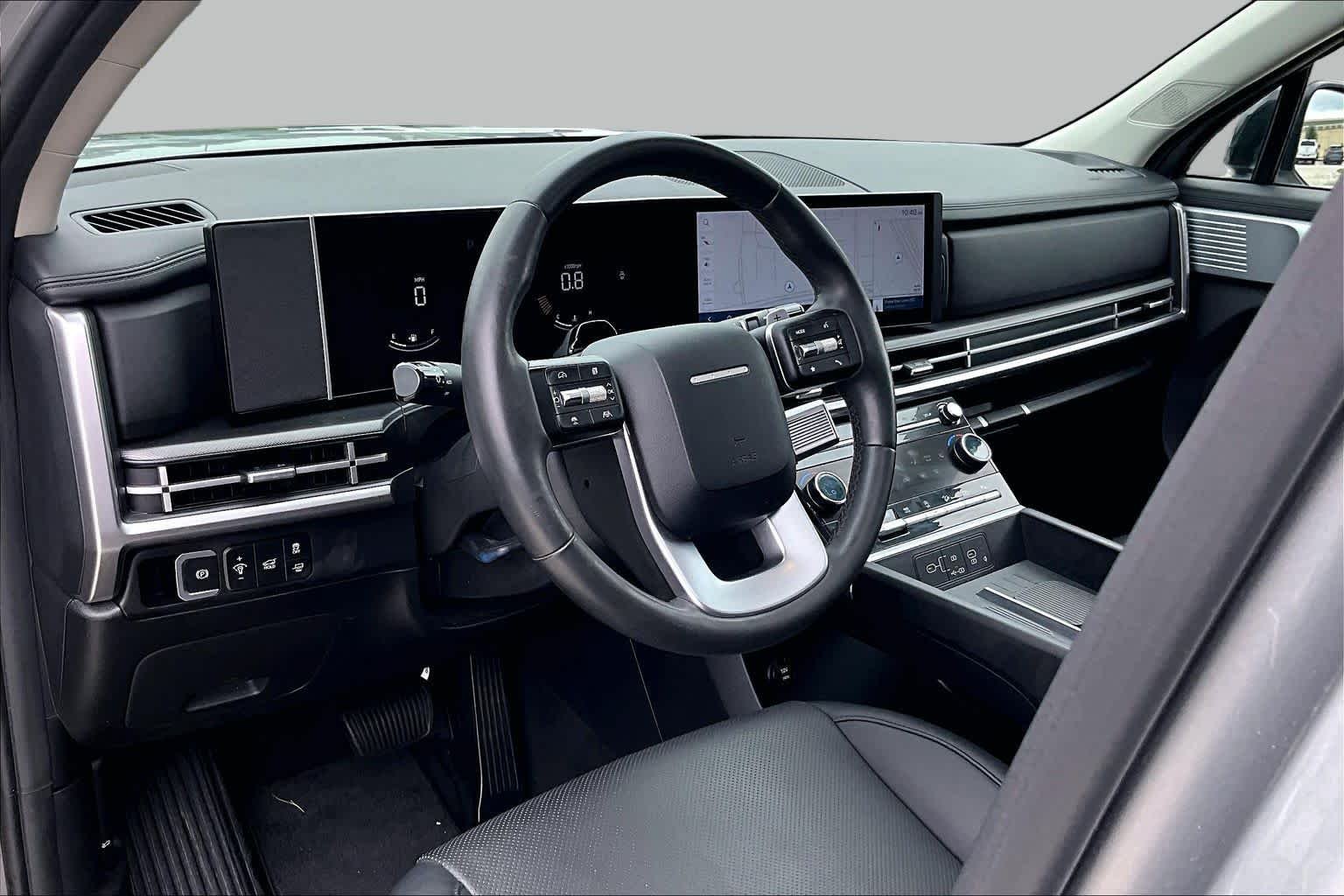 Used 2024 Shimmering Silver Hyundai XRT image 17