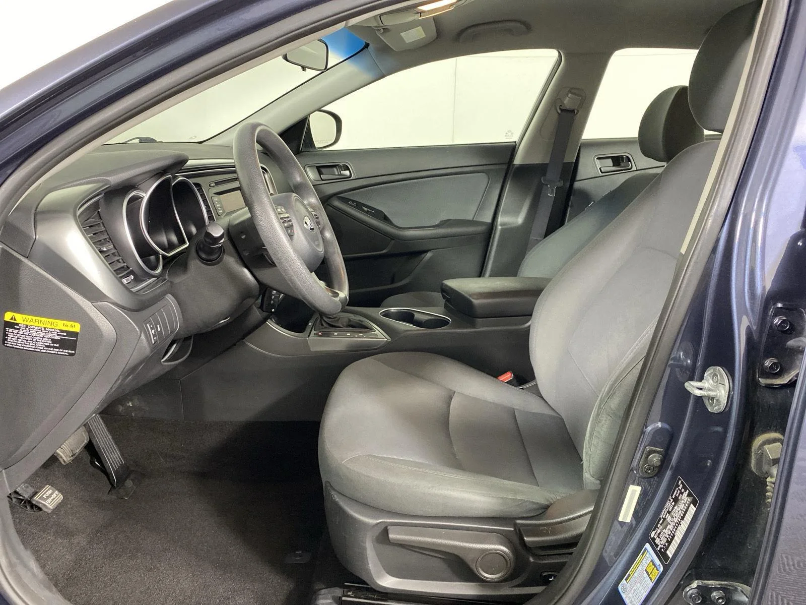 Used 2015 Smokey Blue Kia LX image 12