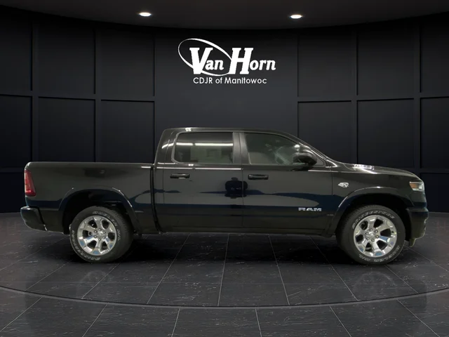 New 2026 Diamond Black Crystal Pearl-Coat Exterior Paint RAM Big Horn/Lone Star image 2
