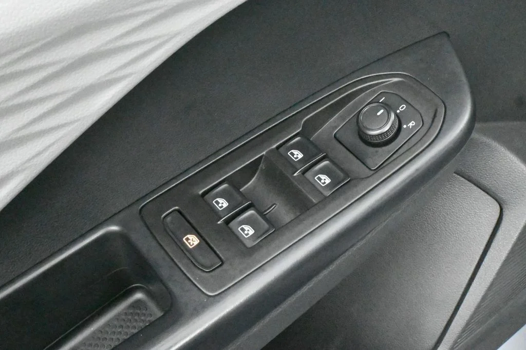Used 2024 Silver Volkswagen 1.5T S image 13