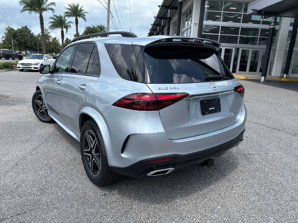 Certified Used 2025 Silver Mercedes-Benz GLE 350 image 4